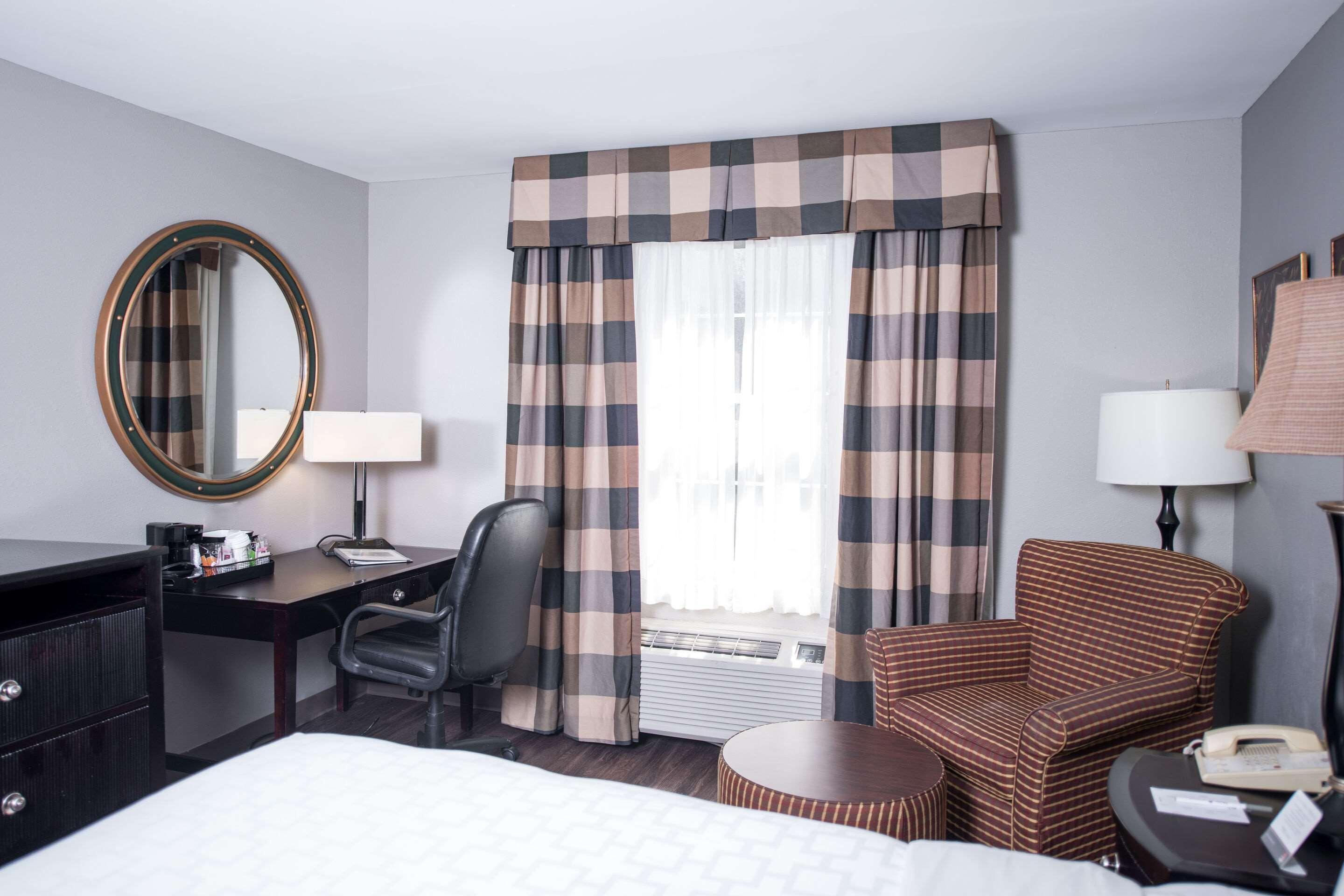 Clarion Hotel & Conference Center Leesburg Ngoại thất bức ảnh