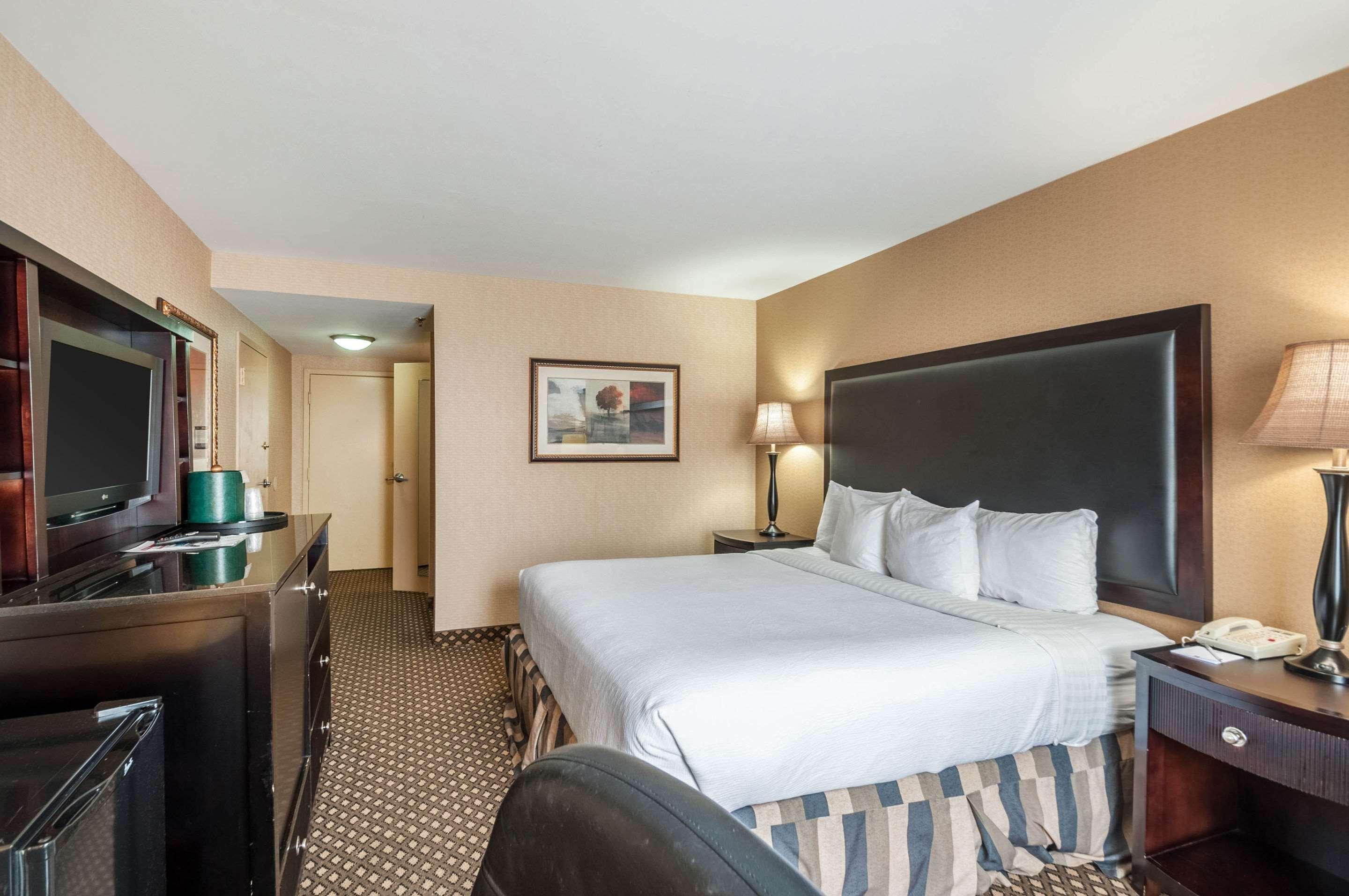 Clarion Hotel & Conference Center Leesburg Ngoại thất bức ảnh