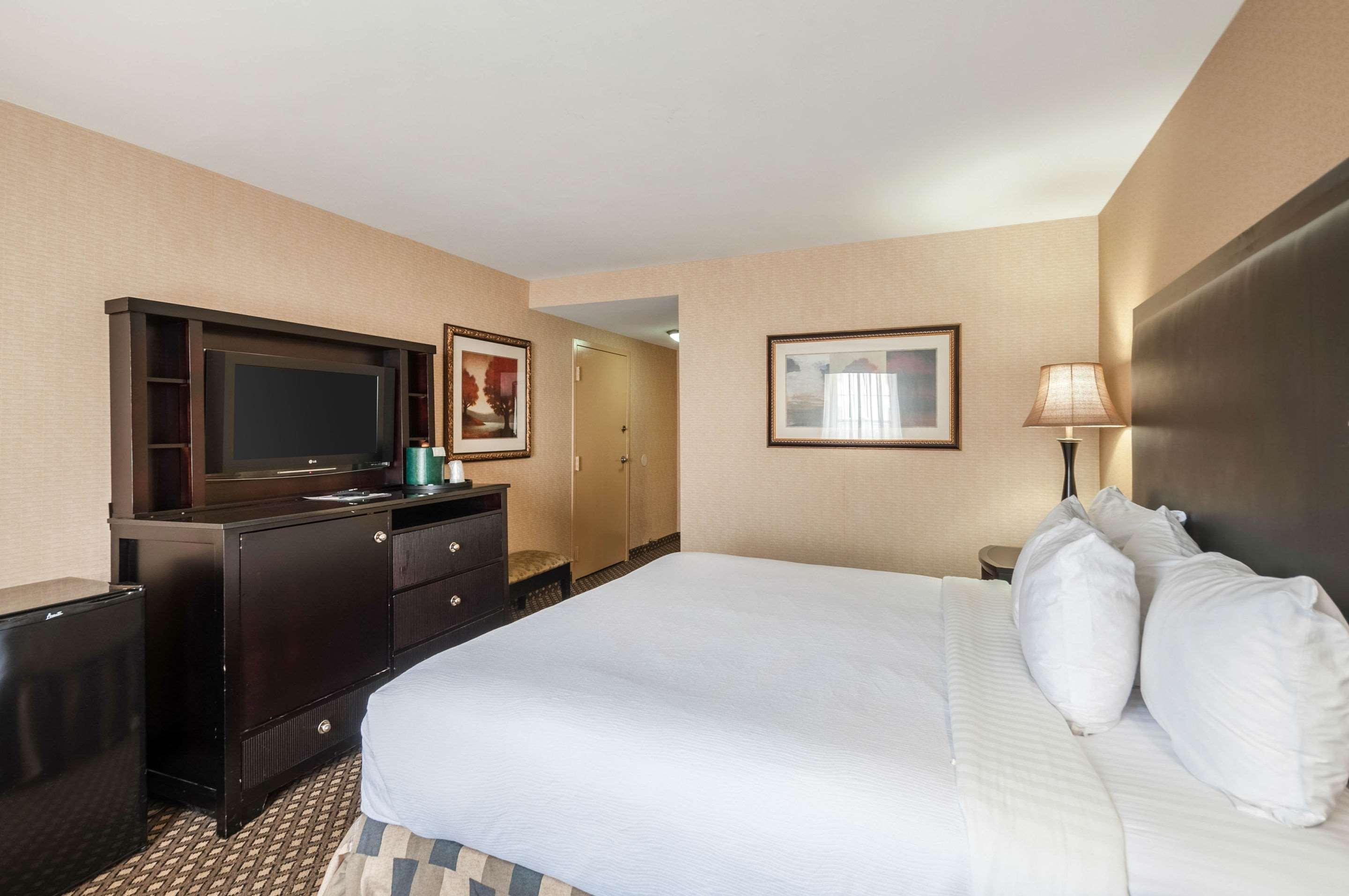 Clarion Hotel & Conference Center Leesburg Ngoại thất bức ảnh